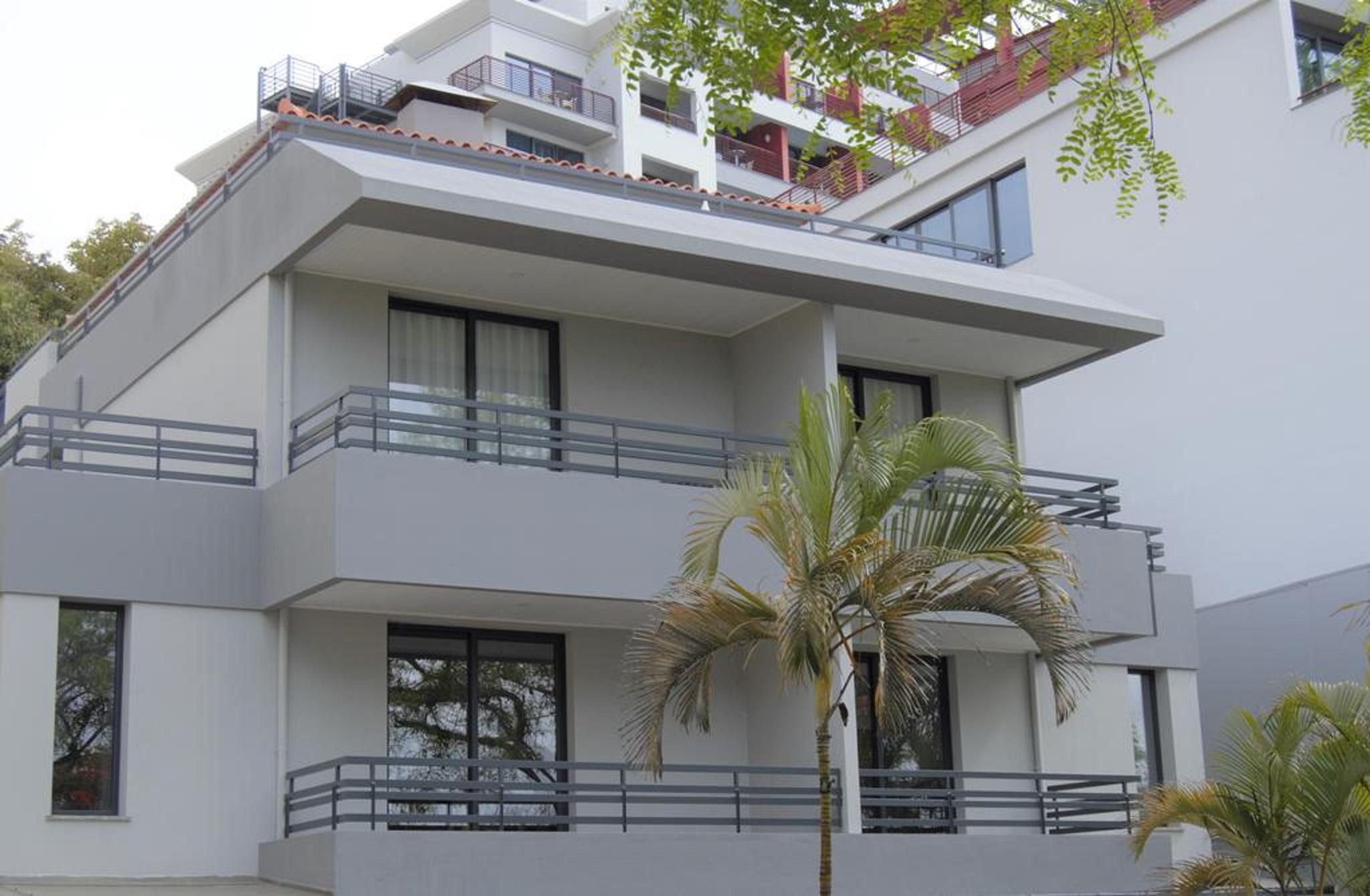 فونشال Apartamentos Turisticos Vitoria By Petit Hotels المظهر الخارجي الصورة
