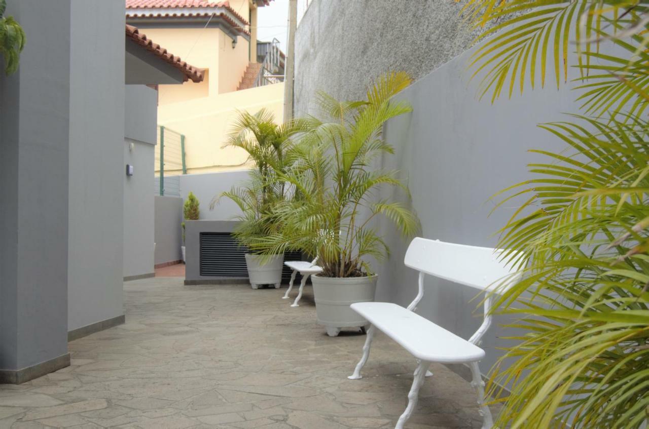 فونشال Apartamentos Turisticos Vitoria By Petit Hotels المظهر الخارجي الصورة